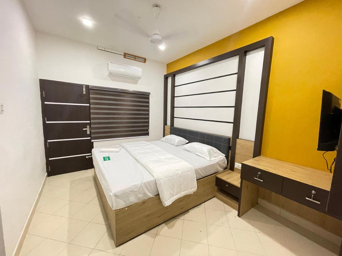 Pmr Grandays Hotel Malappuram Bagian luar foto