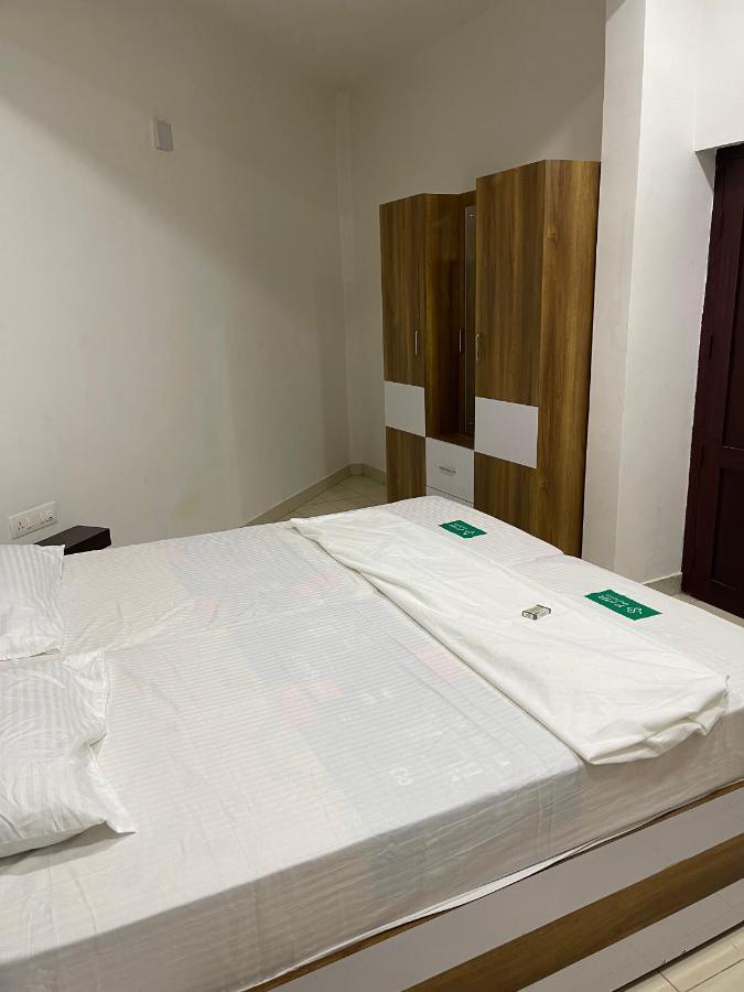 Pmr Grandays Hotel Malappuram Bagian luar foto
