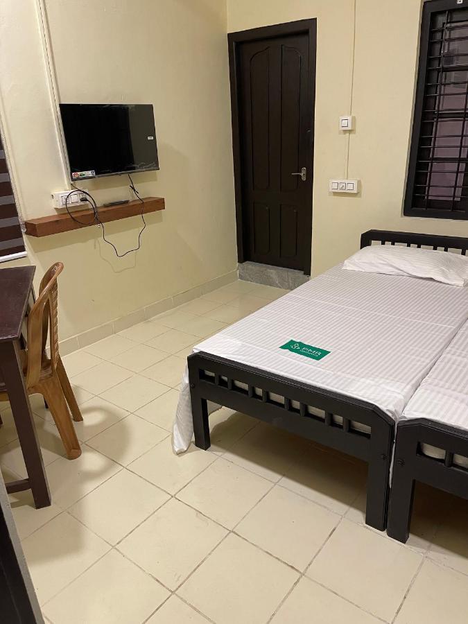 Pmr Grandays Hotel Malappuram Bagian luar foto