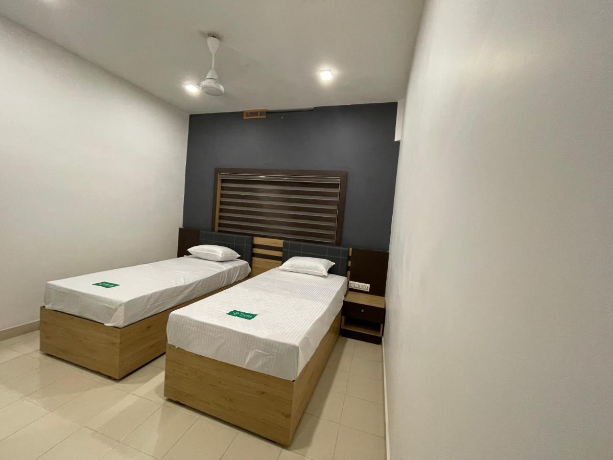 Pmr Grandays Hotel Malappuram Bagian luar foto