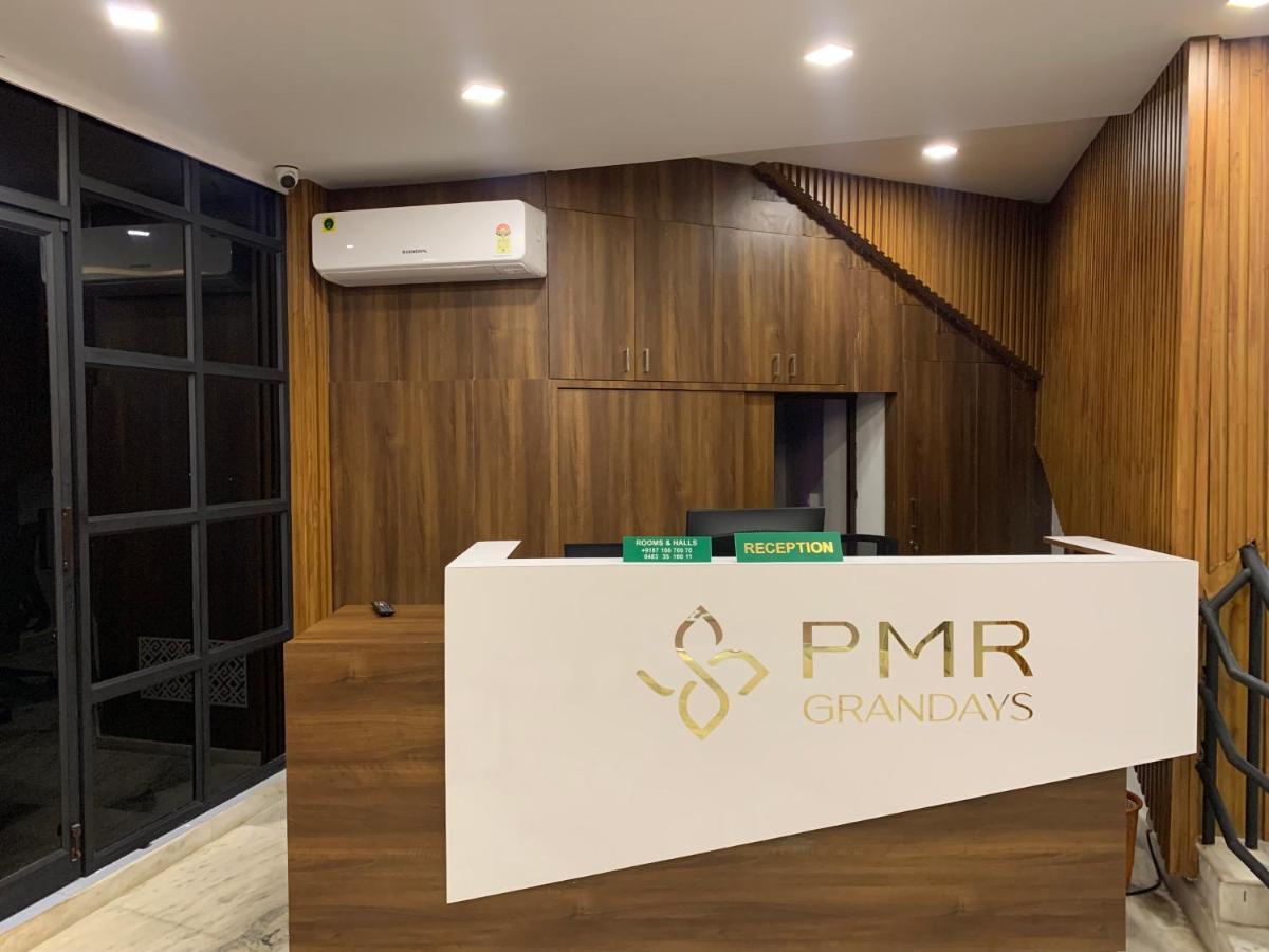 Pmr Grandays Hotel Malappuram Bagian luar foto