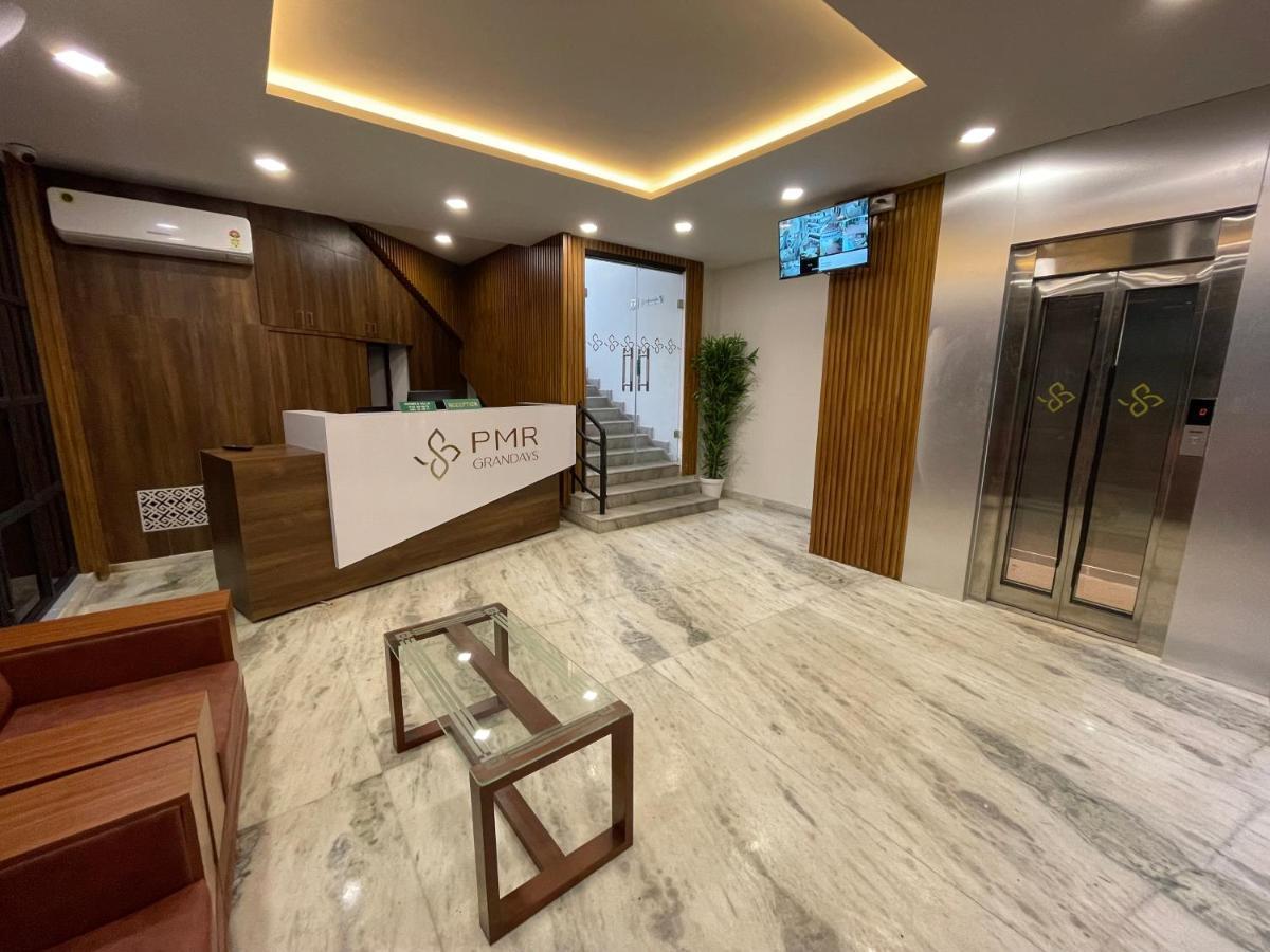 Pmr Grandays Hotel Malappuram Bagian luar foto